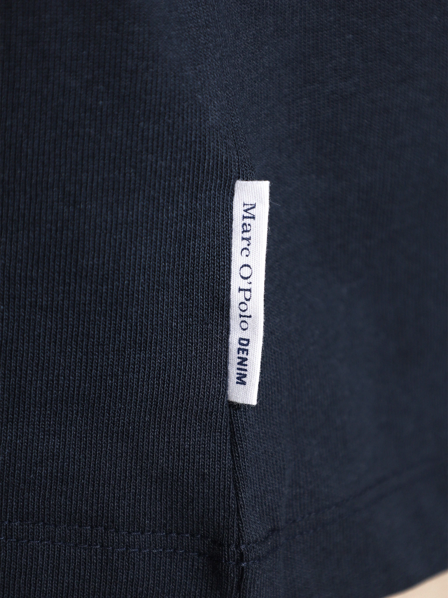 Футболка темно-синего цвета из хлопка